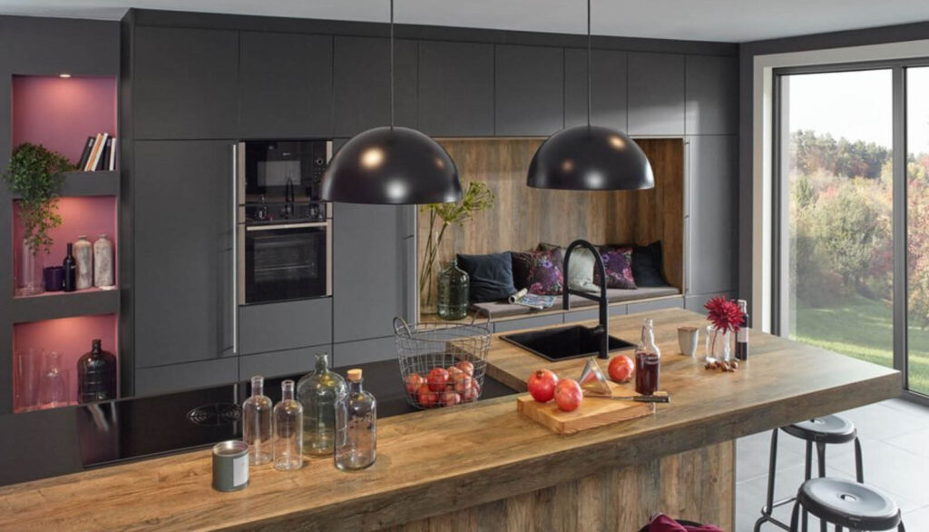 Beeck kitchen in matt black with oak island. german kitchens online gallery