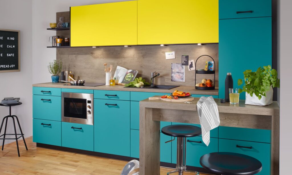 Beeck. Colourline MC. Turquoise and yellow design for german kitchens online gallery