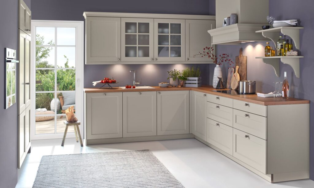 Beeck . Windsor Traditional kitchens