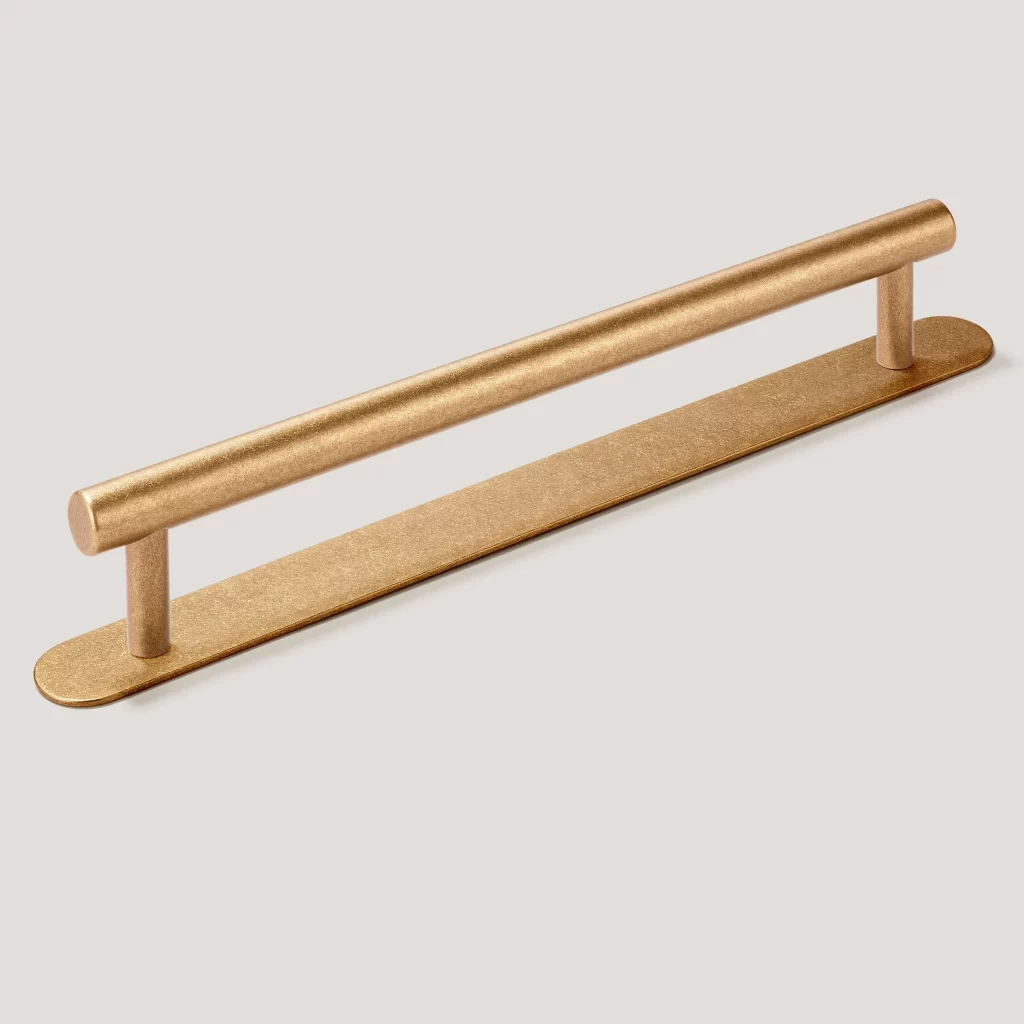 plank-hardware-cabinetry-hudson-t-bar-handle-aged-brass