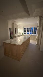 Beau Bijou design. Hallas and Hill completed kitchen picture. Timber island and mussel kitchen with quartz worktops