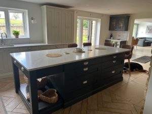 Beau Bijou design - shaker timber dove grey kitchen with bespoke Island end, bifold breakfast unit, bar area & quartz worktops